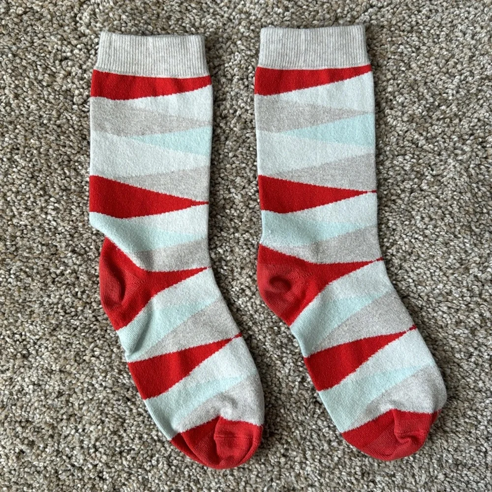 Patterned Crew Socks (5) - Picture 9 of 12